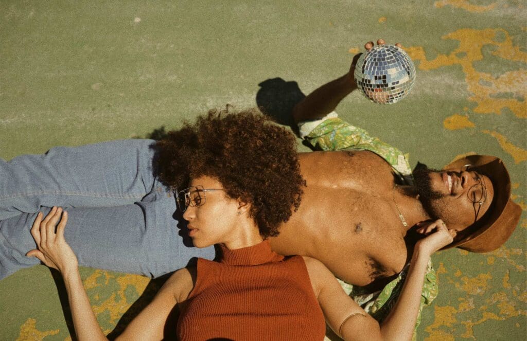 friends enjoying some time relaxing on the beach